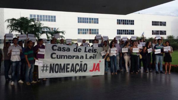 Aprovados no concurso vo  Assembleia Legislativa protestar por nomeao