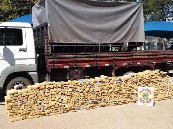 Polcia Federal apreende mais de 600 kg de maconha no Paran