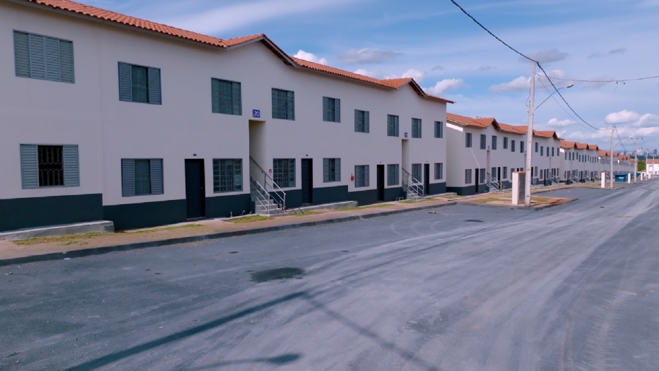 Governo investiu R$ 48,5 milhes para retomada da construo de residenciais em MT