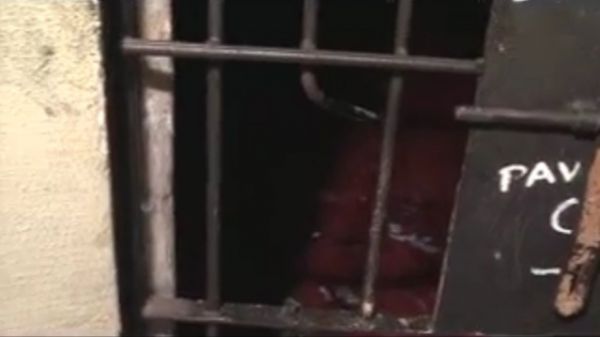Quatro detentos fogem de cadeia pblica aps serrar cela