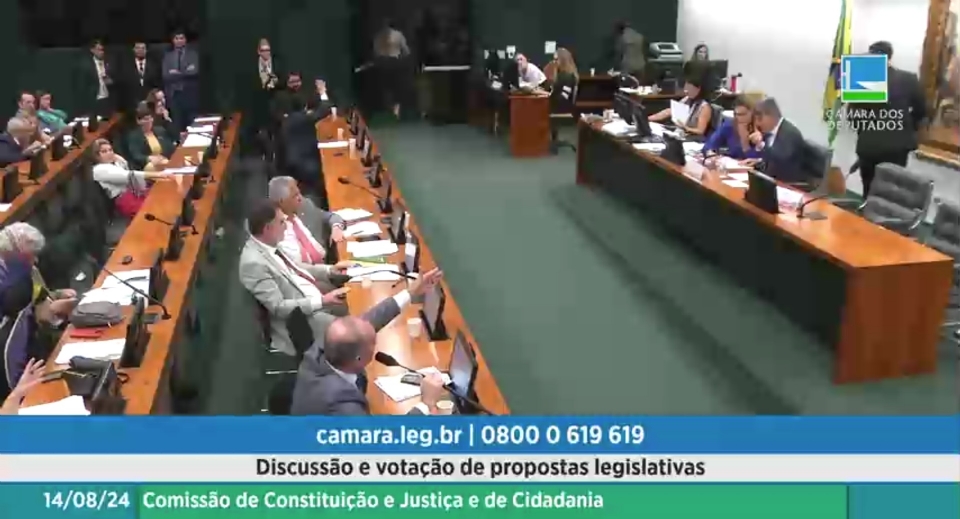 Jos Medeiros revela diagnstico de Parkinson durante discusso na Cmara