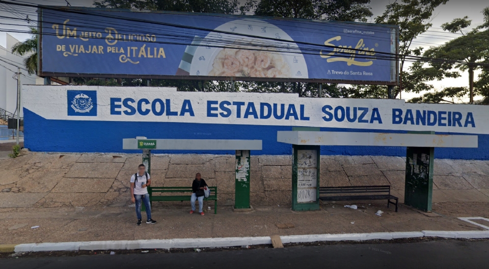 Aluna  enforcada e assediada por estudante em escola de Cuiab; me denuncia descaso da unidade