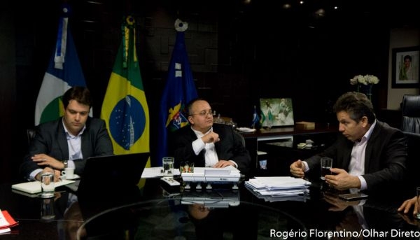 Se at as pedras do Rio Cuiab sabiam da corrupo, por que continuou com o Consrcio VLT?, questiona Mauro Mendes