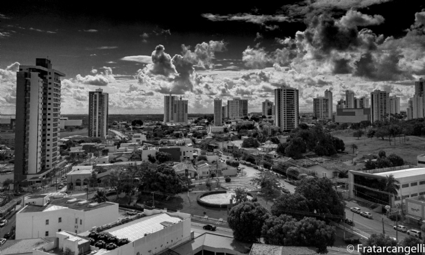 ​Frente fria avana pelo Centro-Oeste e temperatura mnima cai para 13 C na capital