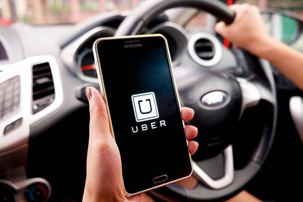 Programa oferece desconto de R$ 20 em corridas da Uber para candidatos do Enem