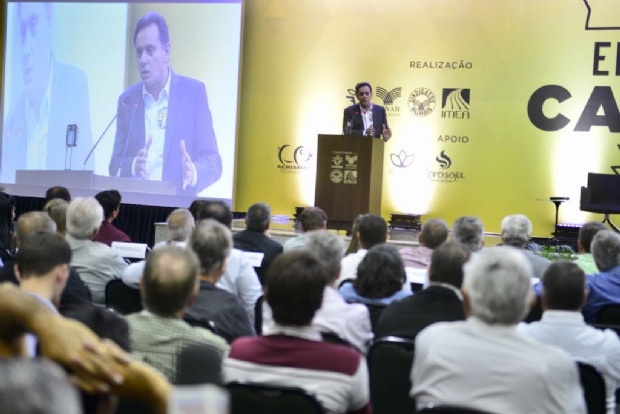 Em conversa com produtores, Leito defende reformas para alavancar economia