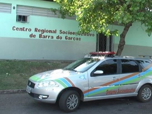 Adolescentes armados fogem de Centro Socioeducativo pelo telhado; um deles  detido novamente