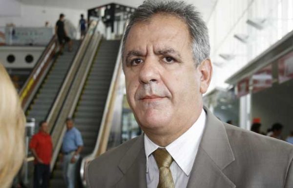Ex-presidente da OAB pretende investigar nova eleio na FMF