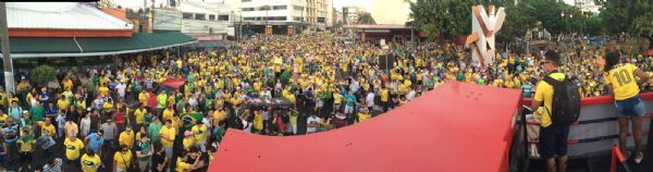Organizao aponta adeso de 25 mil pessoas contra Dilma; PM afirma 14 mil