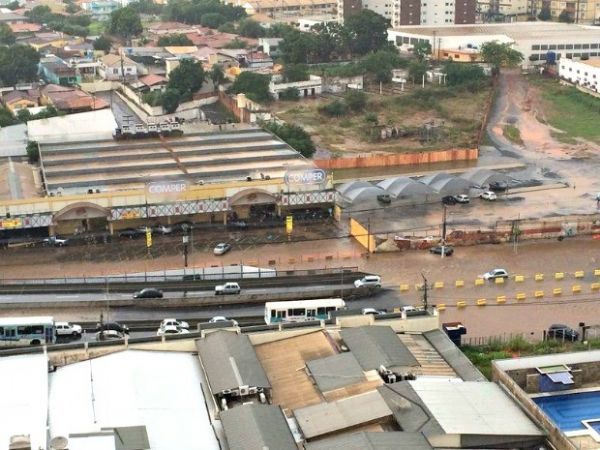 Estudo da UFMT vai apontar quem  o responsvel por alagamento no viaduto