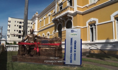 Biblioteca Estadual inaugura esttua em homenagem ao historiador Estevo de Mendona