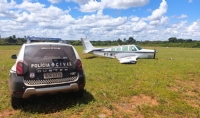 Aeronave faz pouso de barriga em aeroporto aps piloto bater em cerca