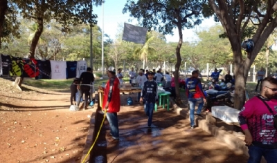 Motoboys de Cuiab aderem  paralisao nacional e protestam por melhores condies de trabalho e remunerao