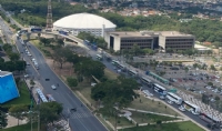 Fretadores prejudicados com a pandemia fazem manifestao pedindo socorro aos bancos 2